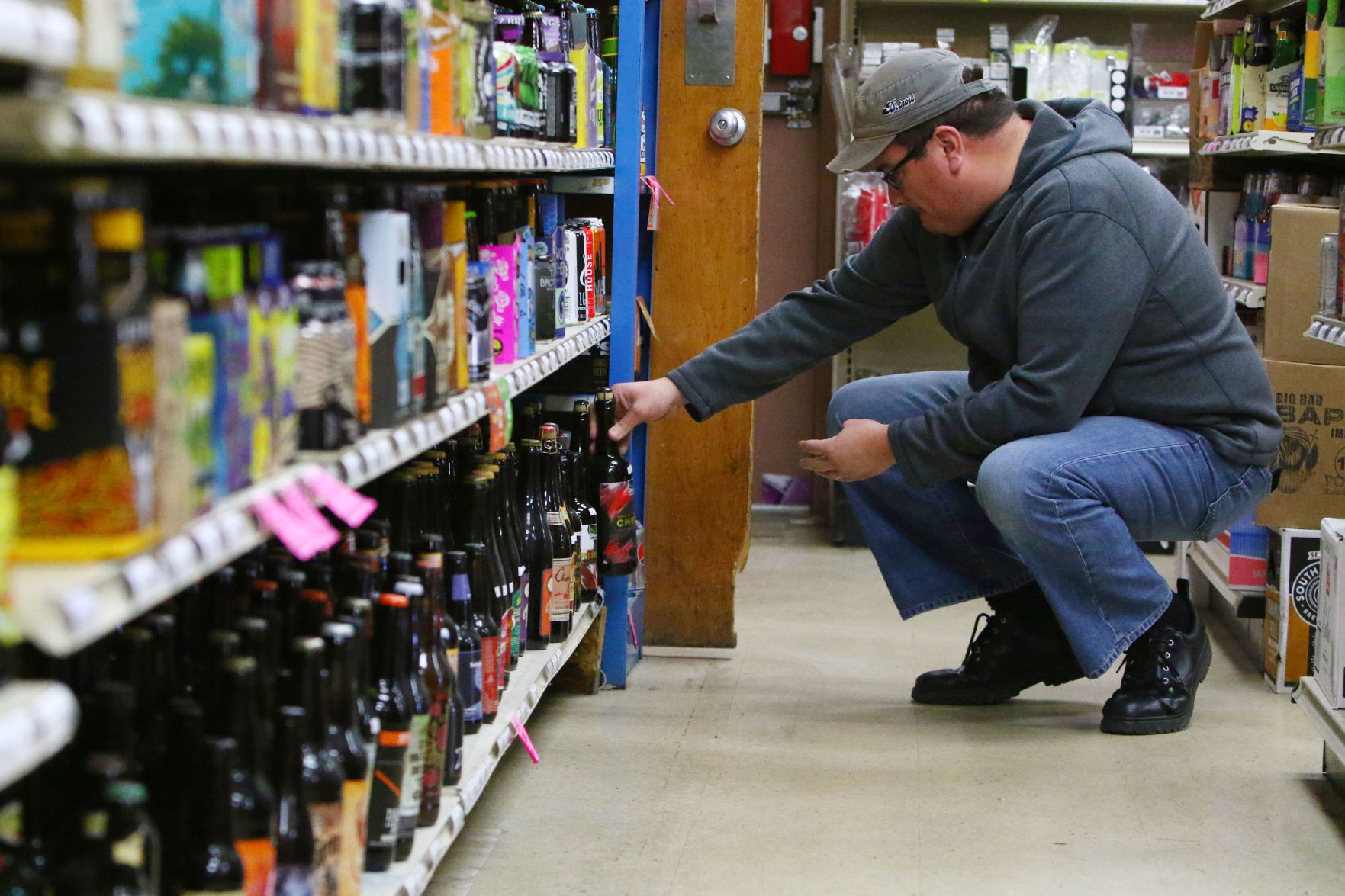 Sunday alcohol sales for at-home consumption come to Indiana